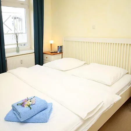 Апартаменты Strandstrasse 32 - 04-18 Кюлунгсборн