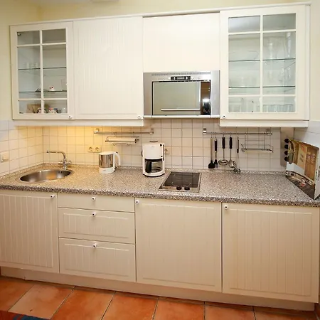 Strandstrasse 32 - 04-18 * Кюлунгсборн